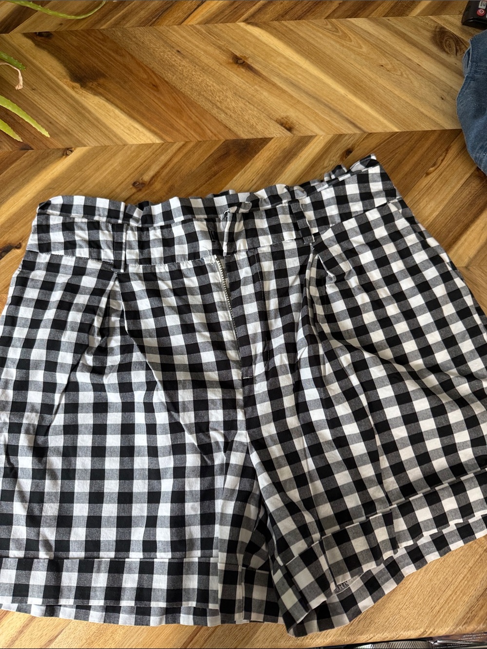 a new day Black & White Gingham High-Rise Shorts